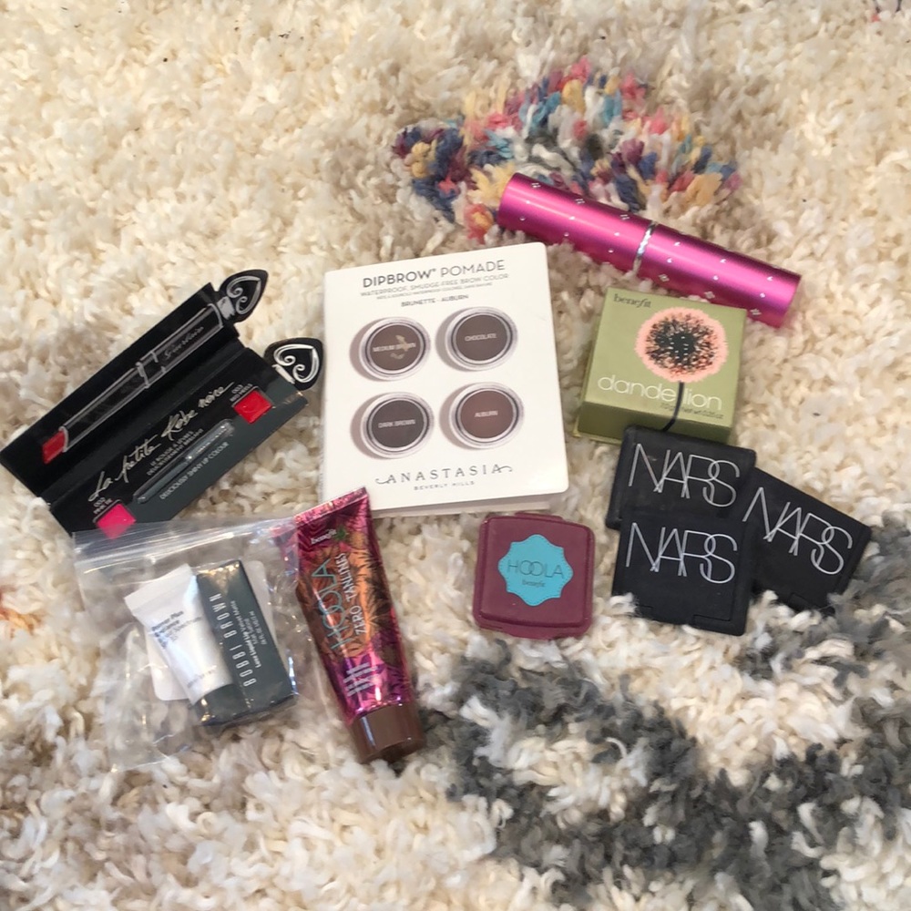 Makeup bundle